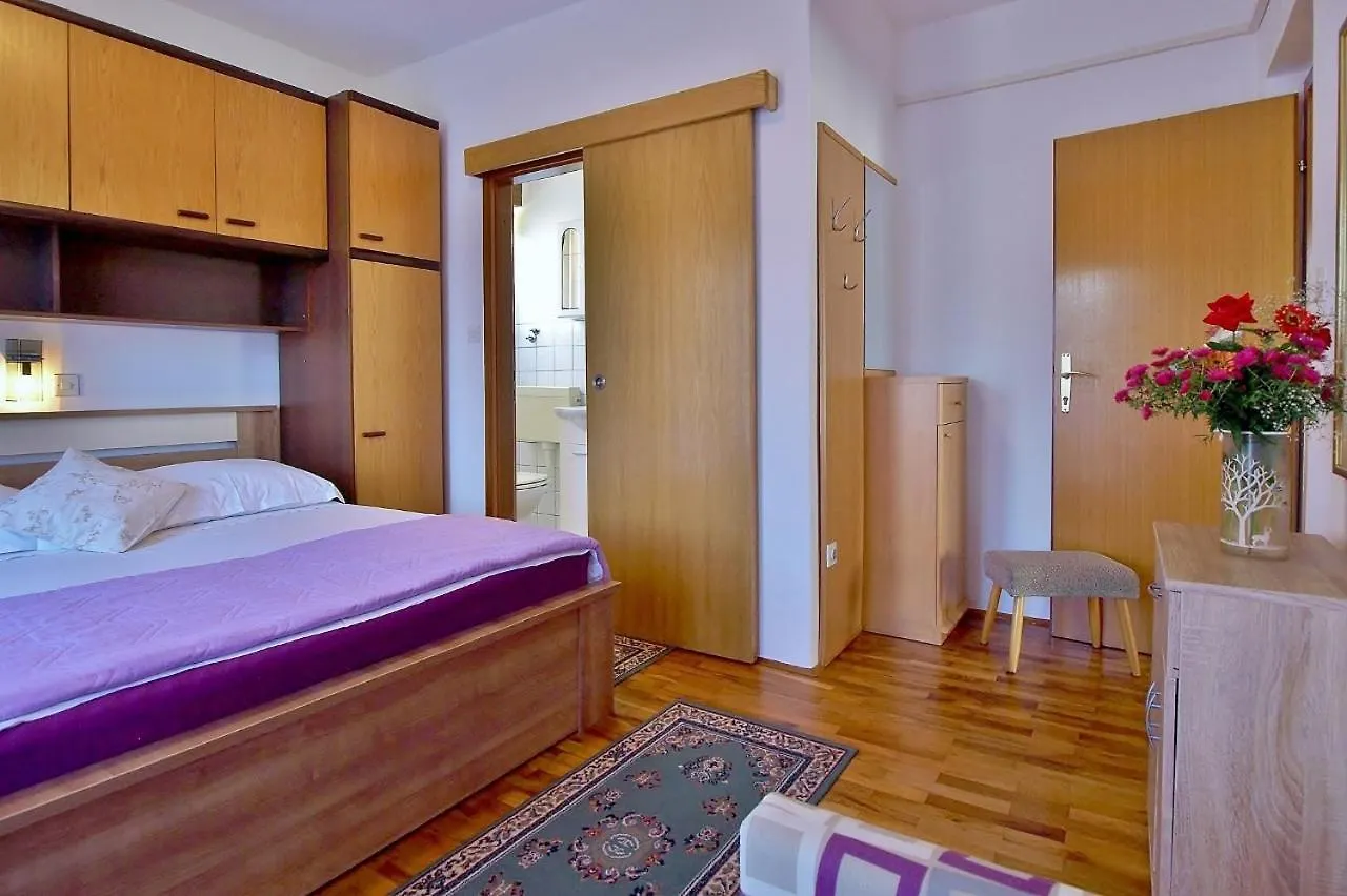 Apartments By The Sea Supetarska Draga - Donja, Rab - 4954